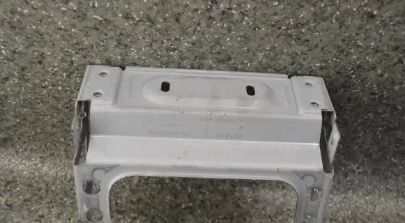 BMW 7 E65 E66 Other center console (tunnel) element 8223328 E082050024 58450713