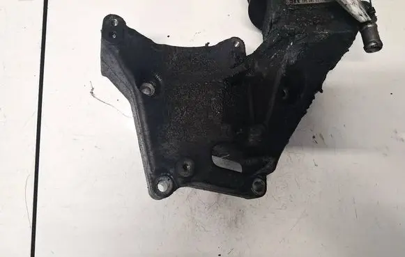 Saab 9-3 Ver2 Engine mounting bracket 90502550