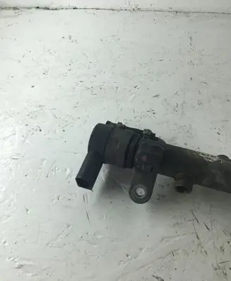 Mercedes-Benz CLS C219 Fuel main line pipe A6420700435 0632000268