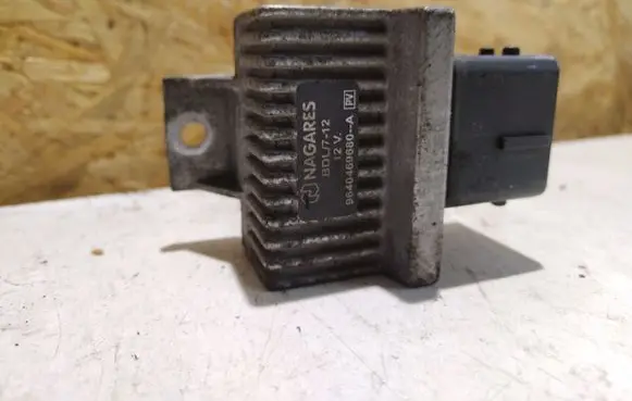 Nissan Qashqai Glow plug pre-heat relay 9640469680A