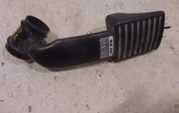 Intake resonator