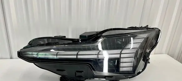Volvo EX30 Headlight/headlamp 80000401 20240226