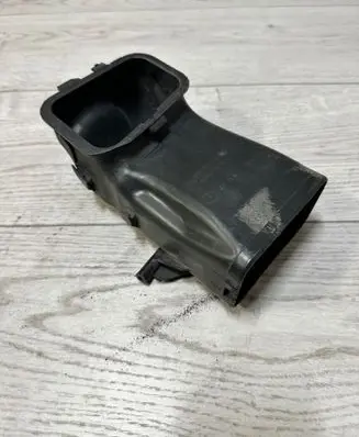 BMW 5 GT F07 Air intake duct part 7577471 10991210 70342754