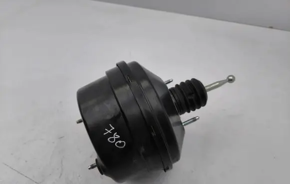 Audi Q2 - Brake booster