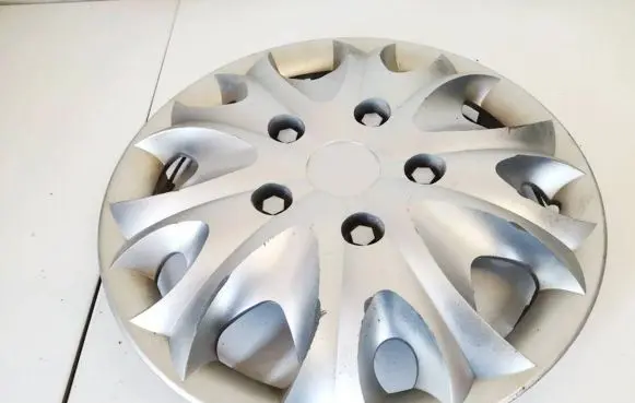 Mitsubishi Space Star R14 wheel hub/cap/trim 