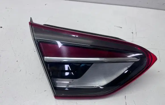 Opel Crossland X Tailgate rear/tail lights 39137525