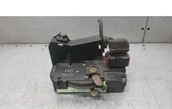 Opel Zafira A Front door lock 90561151