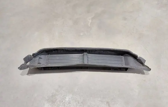 Volvo XC90 Intercooler air channel guide 31353797