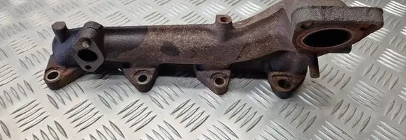 Toyota RAV 4 (XA20) Exhaust manifold 27030