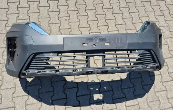 Nissan Townstar Front bumper 620223081R