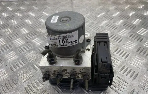 Hyundai Veloster ABS Pump 589202V700