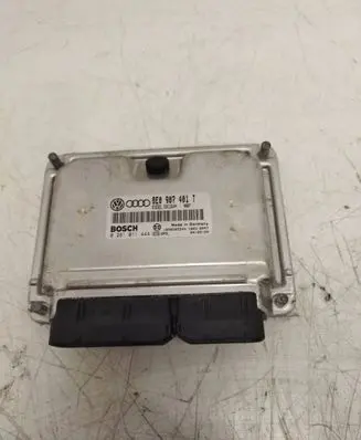 Audi A4 S4 B6 8E 8H Engine control unit/module 8E0907401T