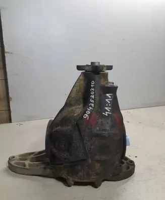 Mercedes-Benz Sprinter W901 W902 W903 W904 Rear differential 9043530310