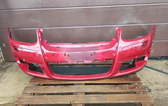 Volkswagen Jetta V Front bumper 1K0807221D