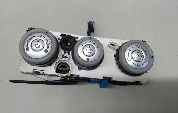 Mitsubishi Colt Climate control unit 69667301
