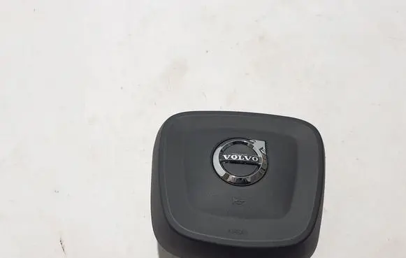 Volvo C40 Steering wheel airbag 32384652