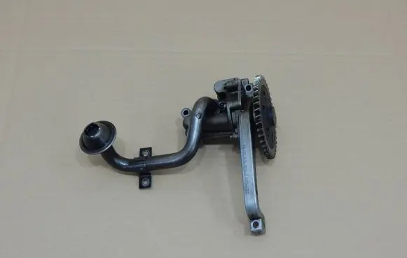 Volkswagen Multivan T5 Oil pump 070115153 070115105A