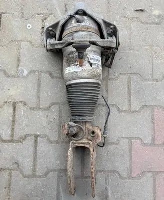 Audi Q7 4L Front shock absorber/damper 7L8616039B