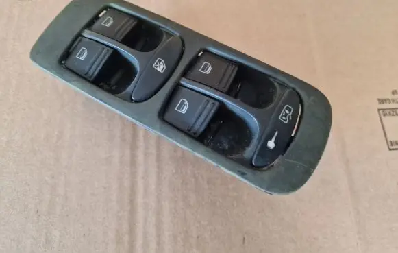 Porsche Cayenne (9PA) Electric window control switch 7L5959857A
