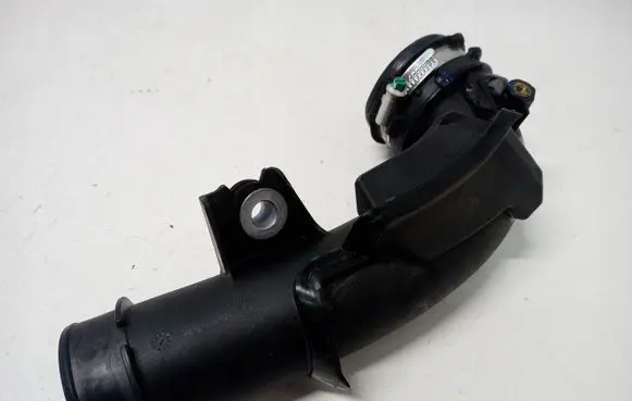 Renault Captur Air intake duct part 117938