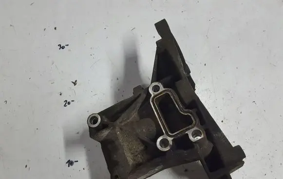 Audi A6 S6 C6 4F Power steering pump mounting bracket 059145169AH