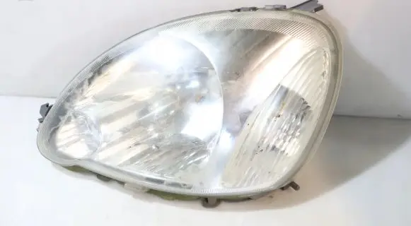 Toyota Yaris Headlight/headlamp