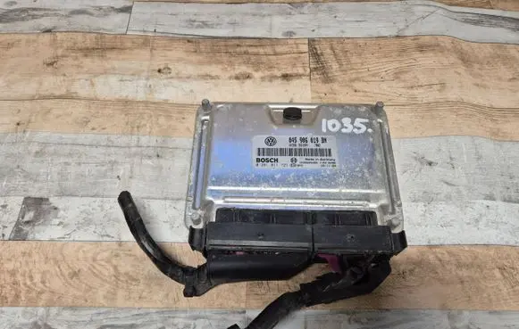 Volkswagen Fox Engine control unit/module 045906019BN 1039S09450 0281011721