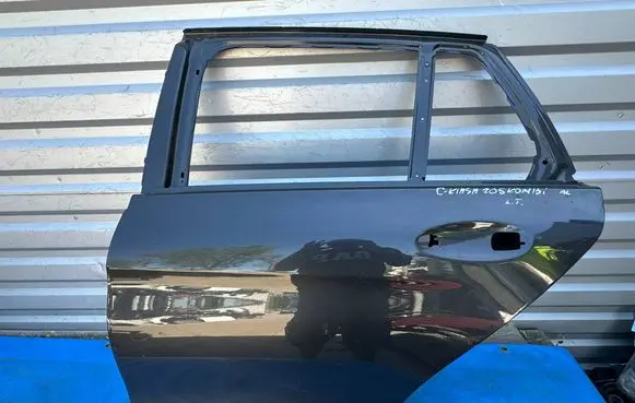 Mercedes-Benz C W205 Rear door 2057320310