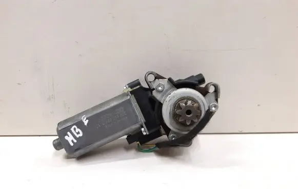 Mercedes-Benz E W211 Seat adjustment motor 0390203002