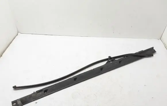 Audi Q8 Sill 4M8825212