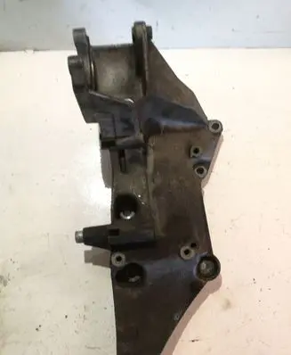 Volvo S40, V40 Generator/alternator bracket 7700115750