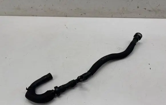Volkswagen Multivan T7 Engine coolant pipe/hose