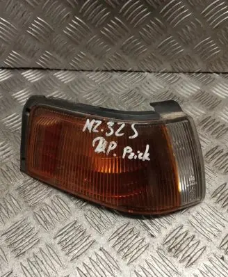 Mazda 323 Front indicator light
