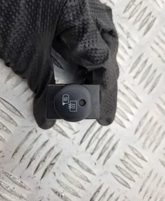 Suzuki Jimny Mirror heating switch 