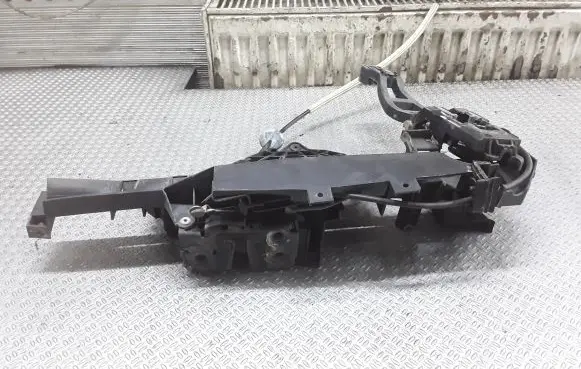 Ford Focus C-MAX Front door lock