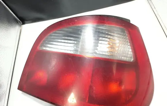 Renault Megane I Rear/tail lights 7700428321
