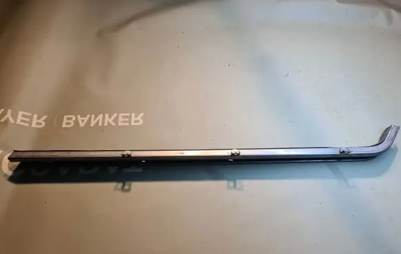 Volkswagen Transporter - Caravelle T5 Sliding door middle roller runner 7H3643872AA