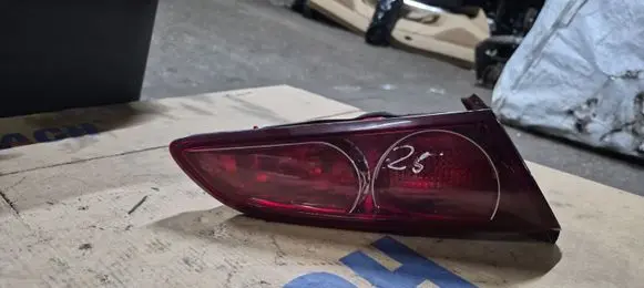 Alfa Romeo 159 Tailgate rear/tail lights F939562302
