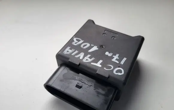Skoda Octavia Mk3 (5E) Fuel injection pump control unit/module