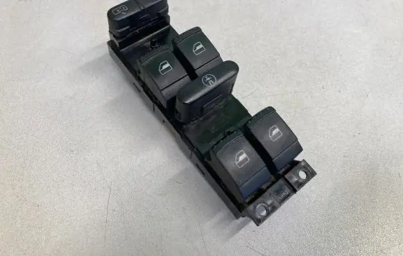 Volkswagen PASSAT B5.5 Electric window control switch 1J4959857 03755000