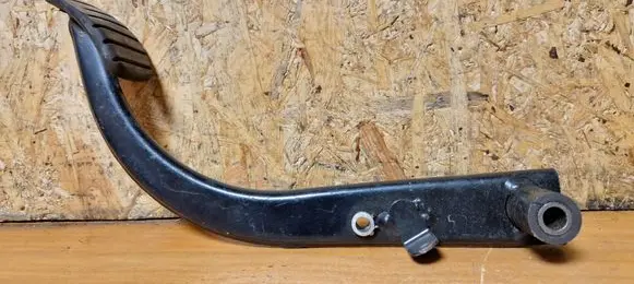 Renault Trafic II (X83) Brake pedal 7701067928