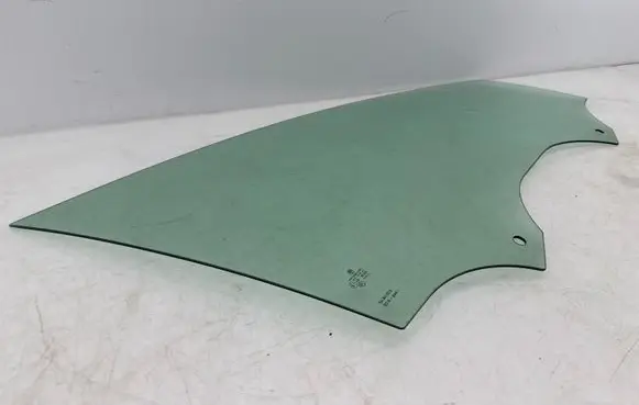 Volkswagen Golf VII Front door window glass four-door 5G4845202B