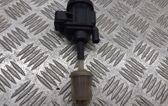 Mercedes-Benz A W168 Valve vacuum 4715396