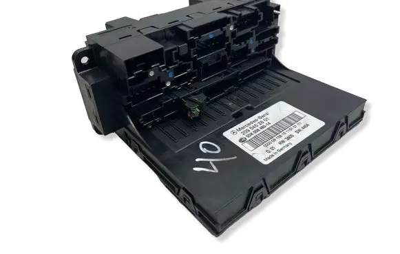 Mercedes-Benz CLK A209 C209 Fuse module 2095452801 5DK00848514
