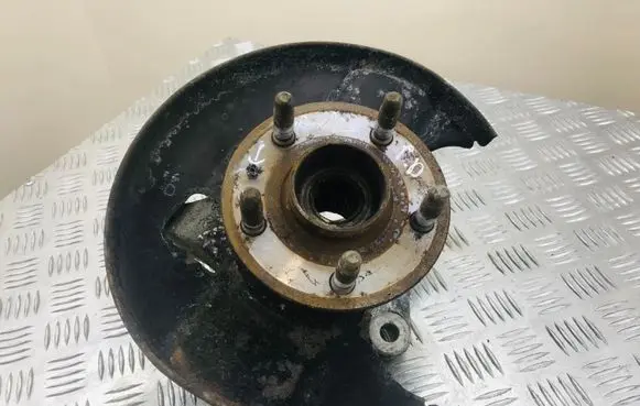 Opel Insignia A Front wheel hub spindle knuckle
