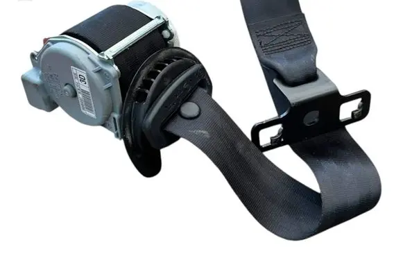 Citroen C4 Grand Picasso Rear seatbelt 98066583XX 09042014 9V0Z608