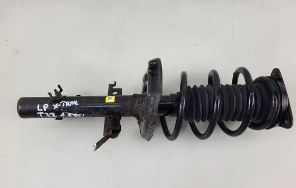 Nissan X-Trail T32 Front shock absorber with coil spring 543034CB1E