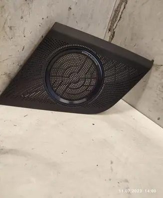 Dash center speaker trim cover