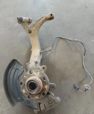 Audi A6 S6 C5 4B Front wheel hub spindle knuckle