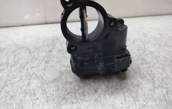 BMW X4 F26 Throttle valve 8512452